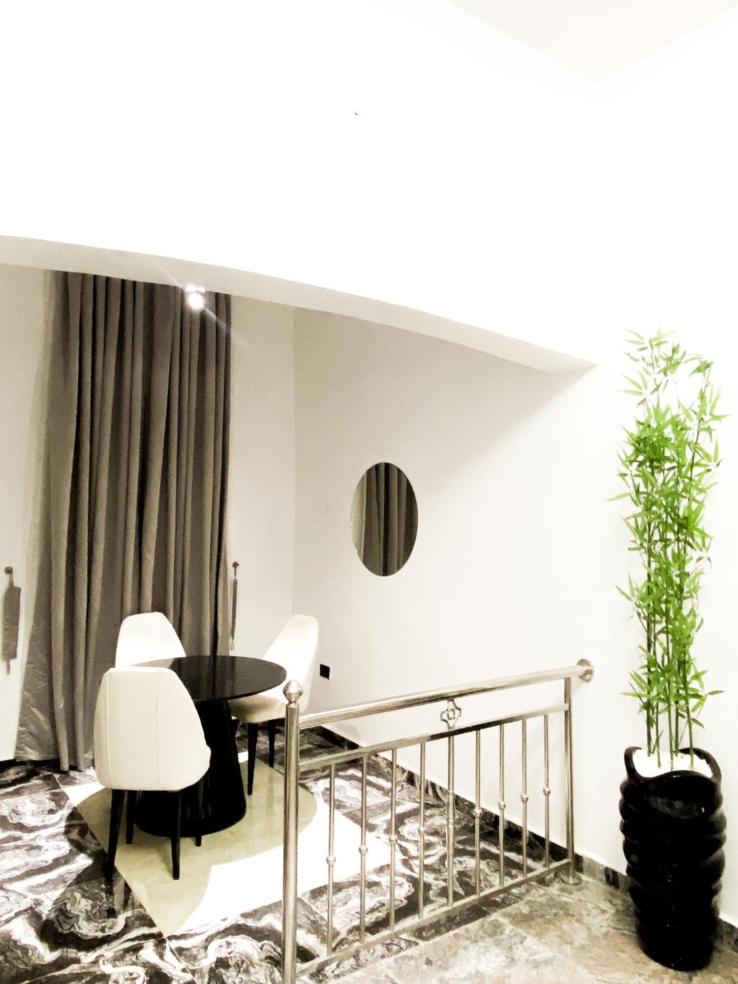 The Palm Terraces - Pearl Appartement Calabar Buitenkant foto