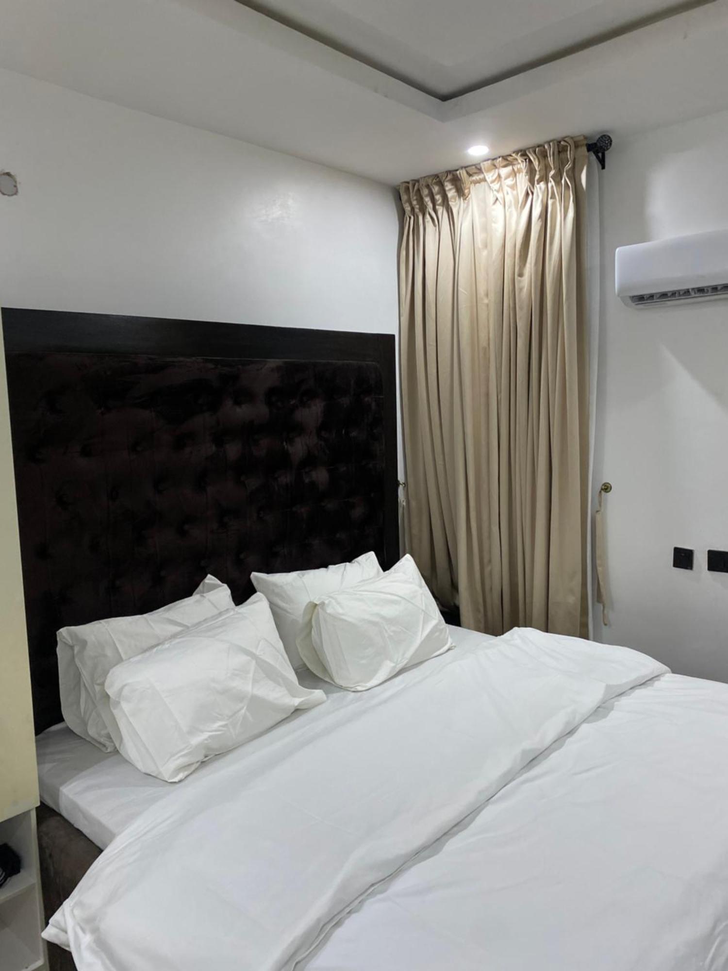 The Palm Terraces - Pearl Appartement Calabar Buitenkant foto